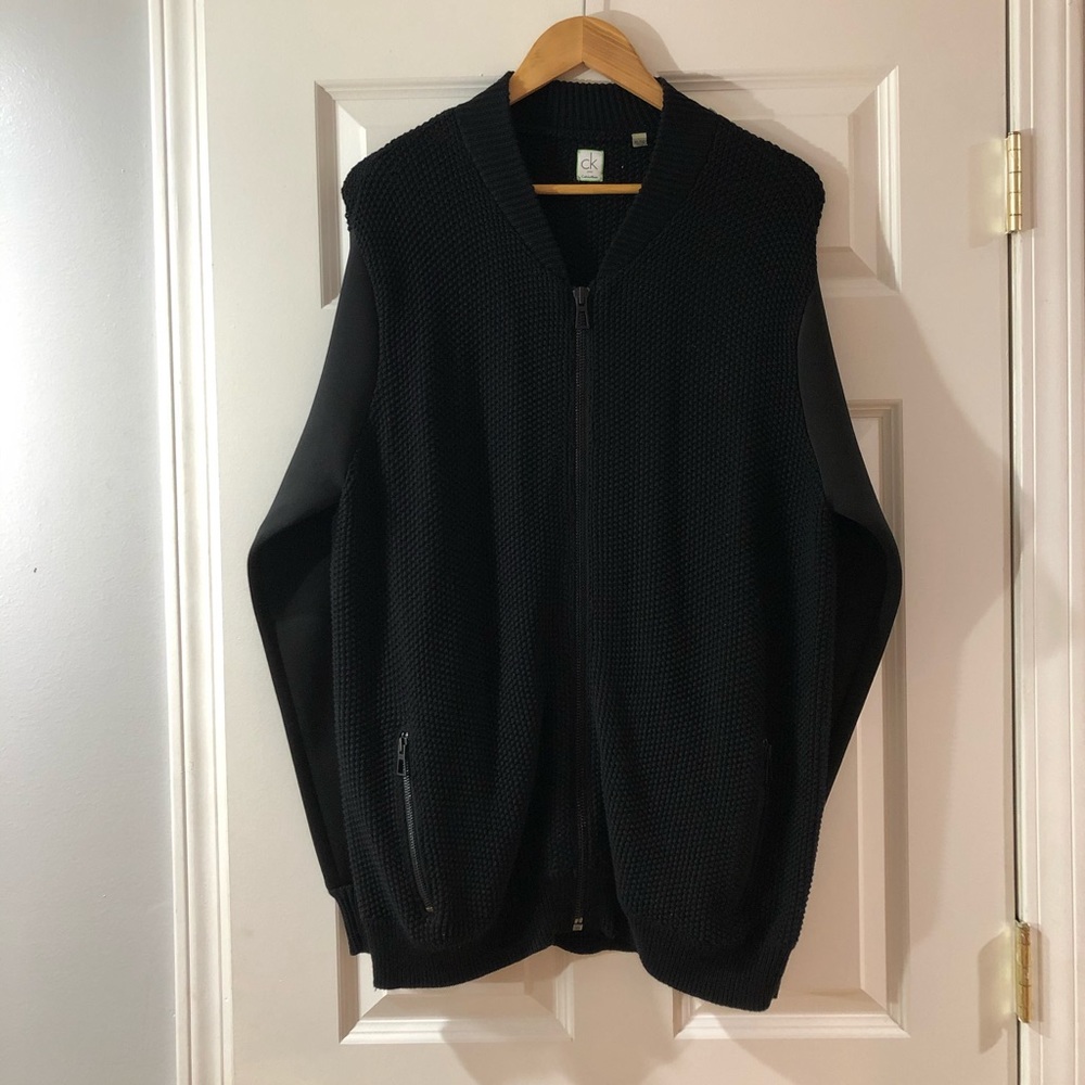 Calvin Klein   Men size XL    Never Worn